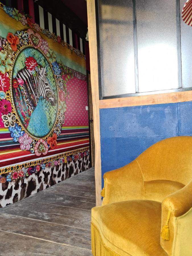 Ma Maison Charme Et Deco Atypique Sophieandco Bozouls Exteriör bild